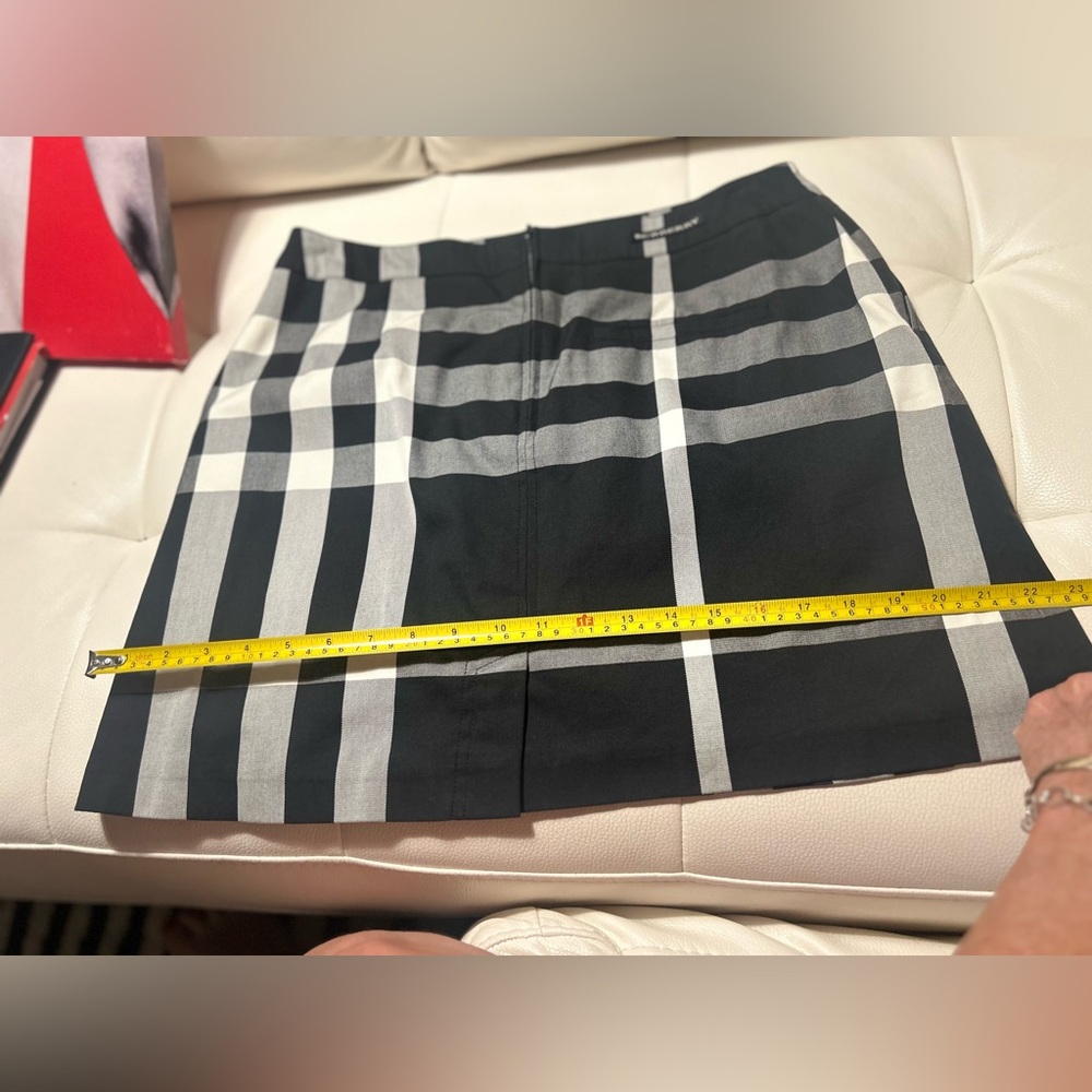 BURBERRY Skirt - Picture 10 of 11